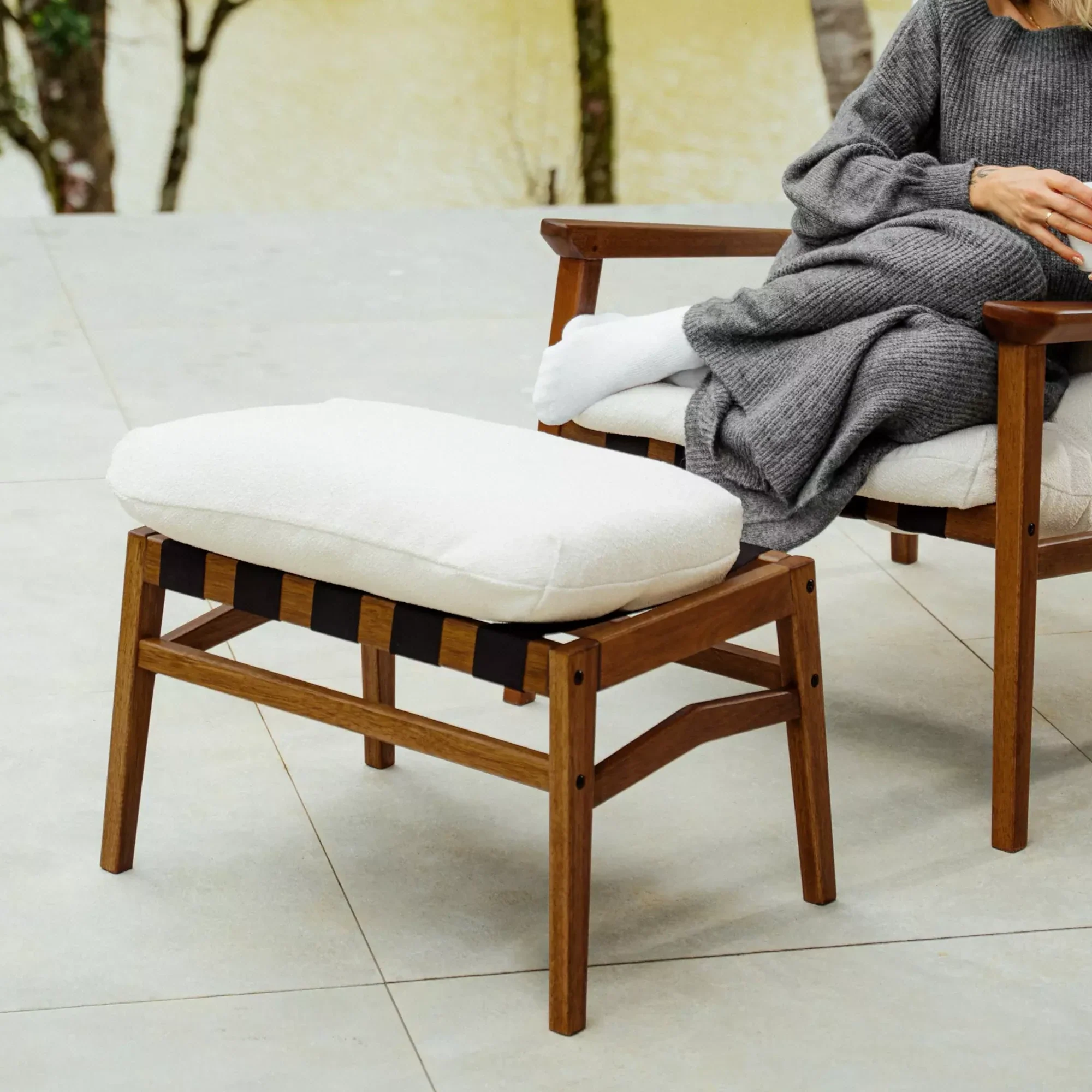 Mid Century Ottoman - Image 4